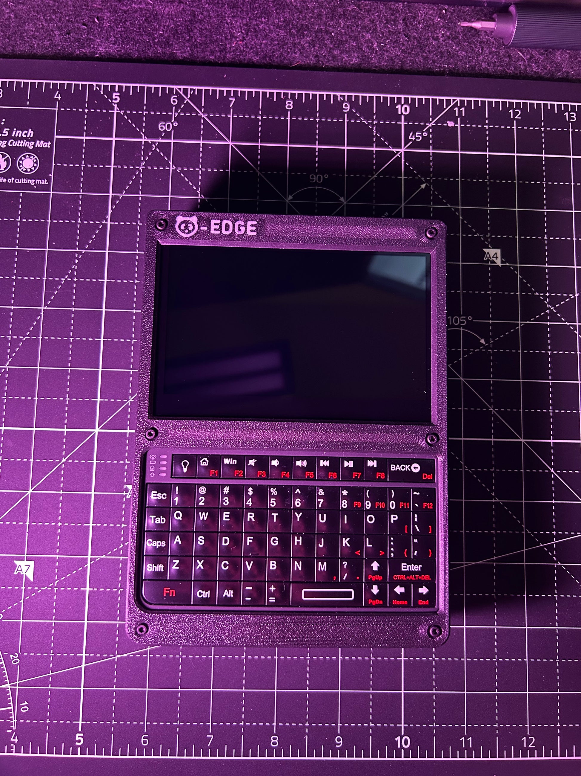 Pi-Edge - Panda - Kali & Windows Handheld - Carbon Computers