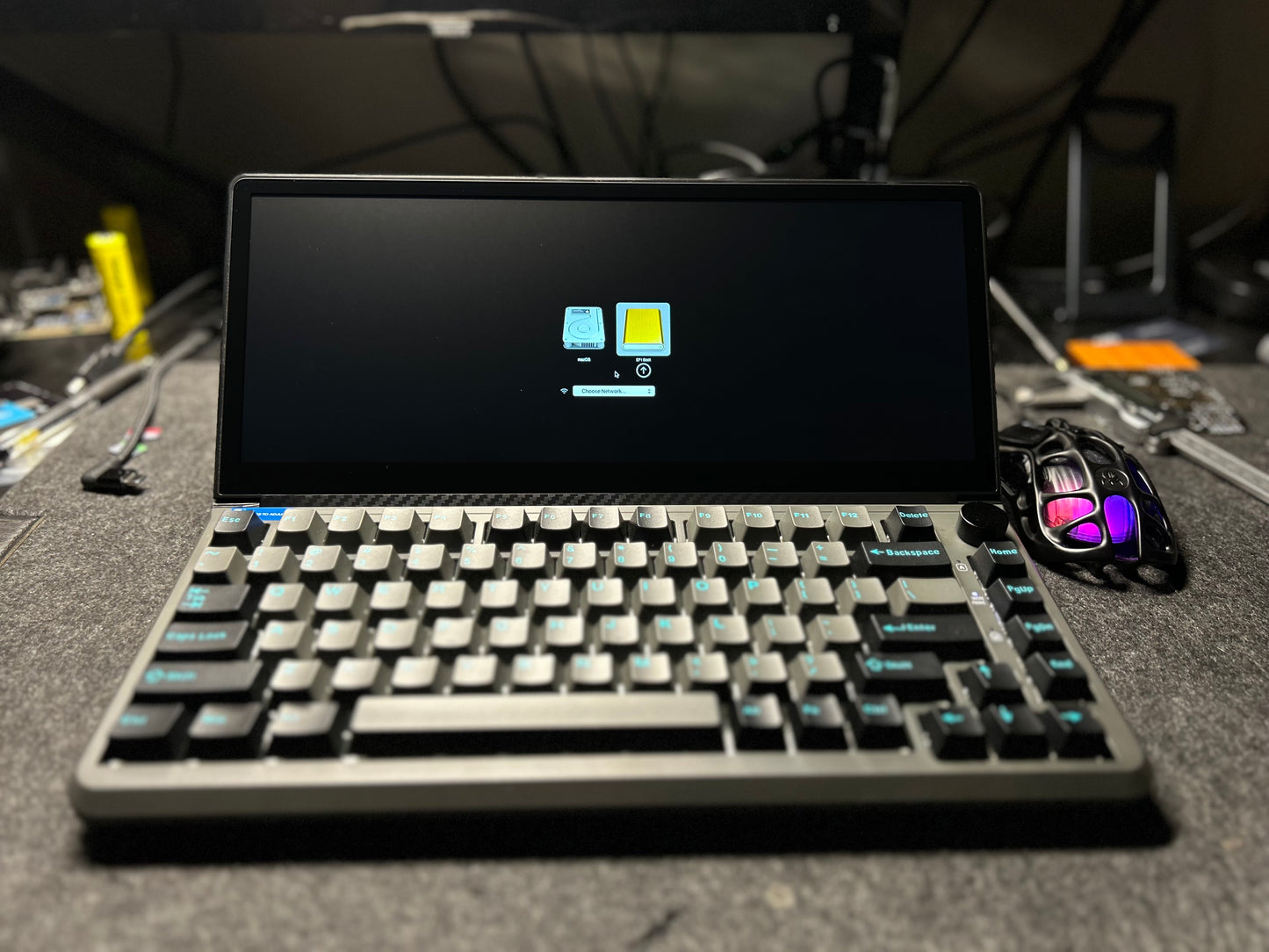 CyberDeck MK-III with MacOS, Windows - Dual Boot Kali & BlackArch - Carbon Computers