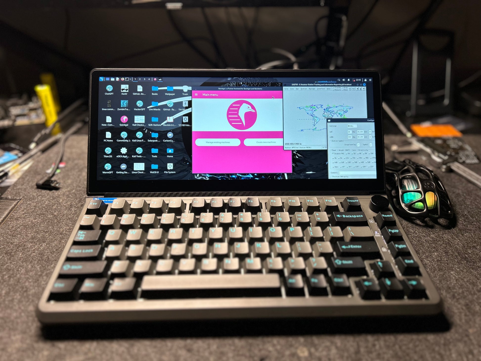 CyberDeck MK-III with MacOS, Windows - Dual Boot Kali & BlackArch - Carbon Computers