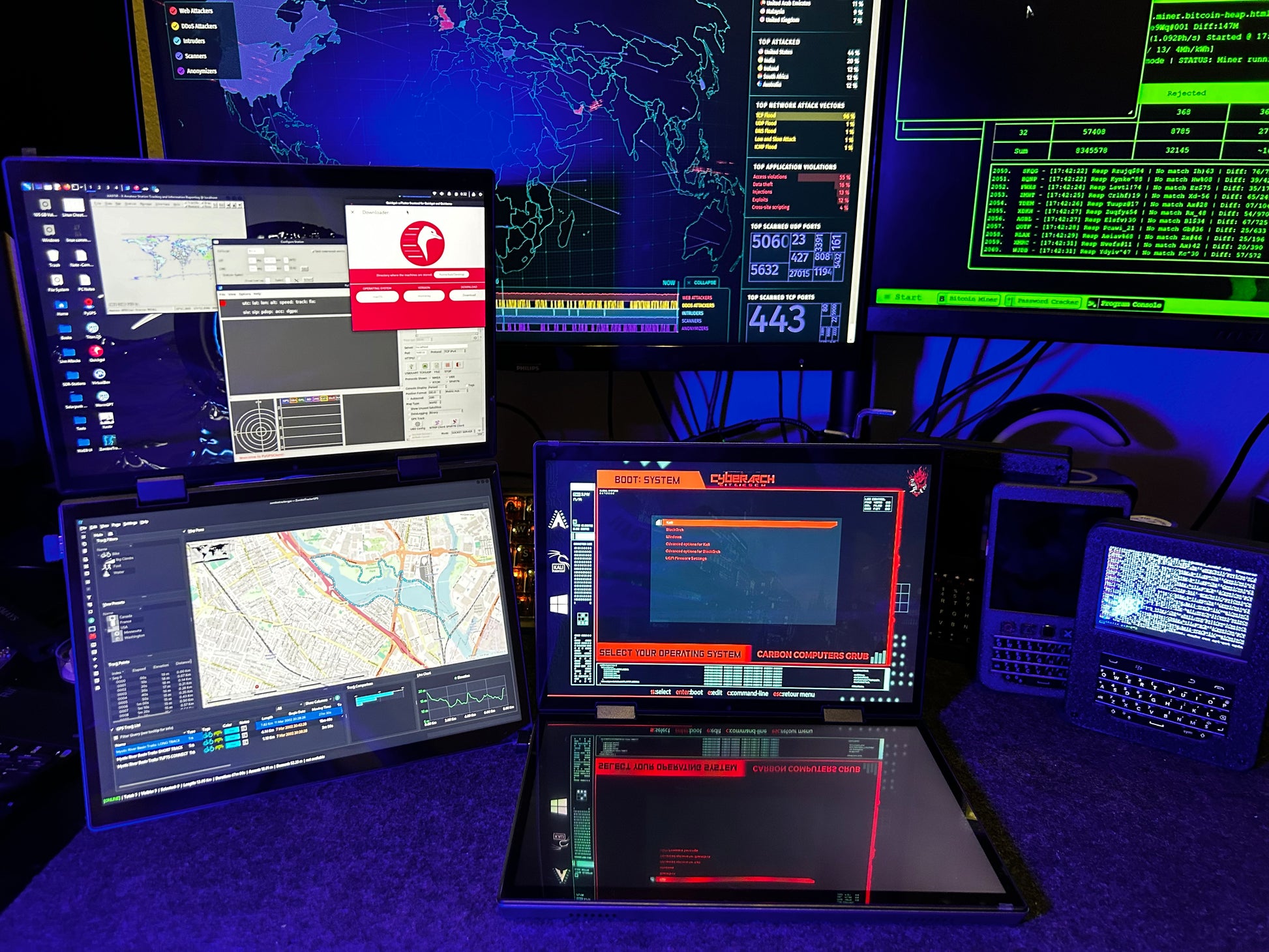 Cyber DuoFlux Laptop - Dual Display Windows + Dual Boot Kali & BlackArch - Carbon Computers