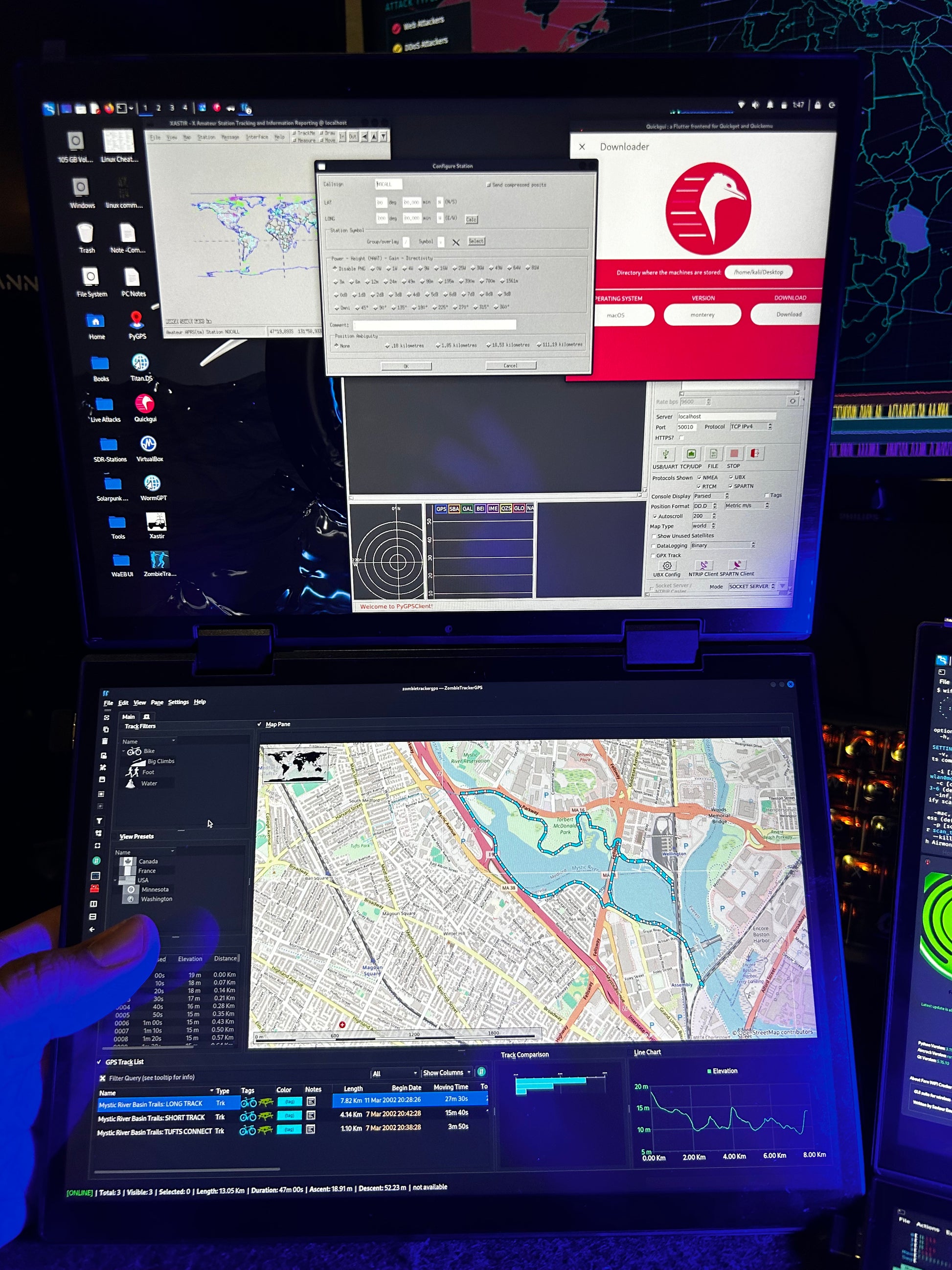 Cyber DuoFlux Laptop - Dual Display Windows + Dual Boot Kali & BlackArch - Carbon Computers